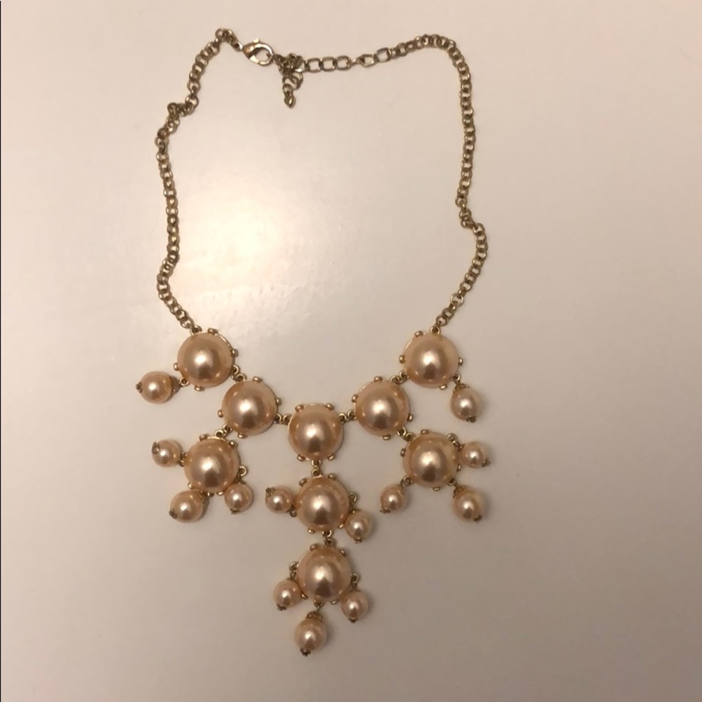 Francesca’s | Pearl Statement Necklace